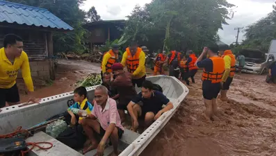 Bualoi tayfunu Güneydoğu Asya'yı vurdu: 53 ölü