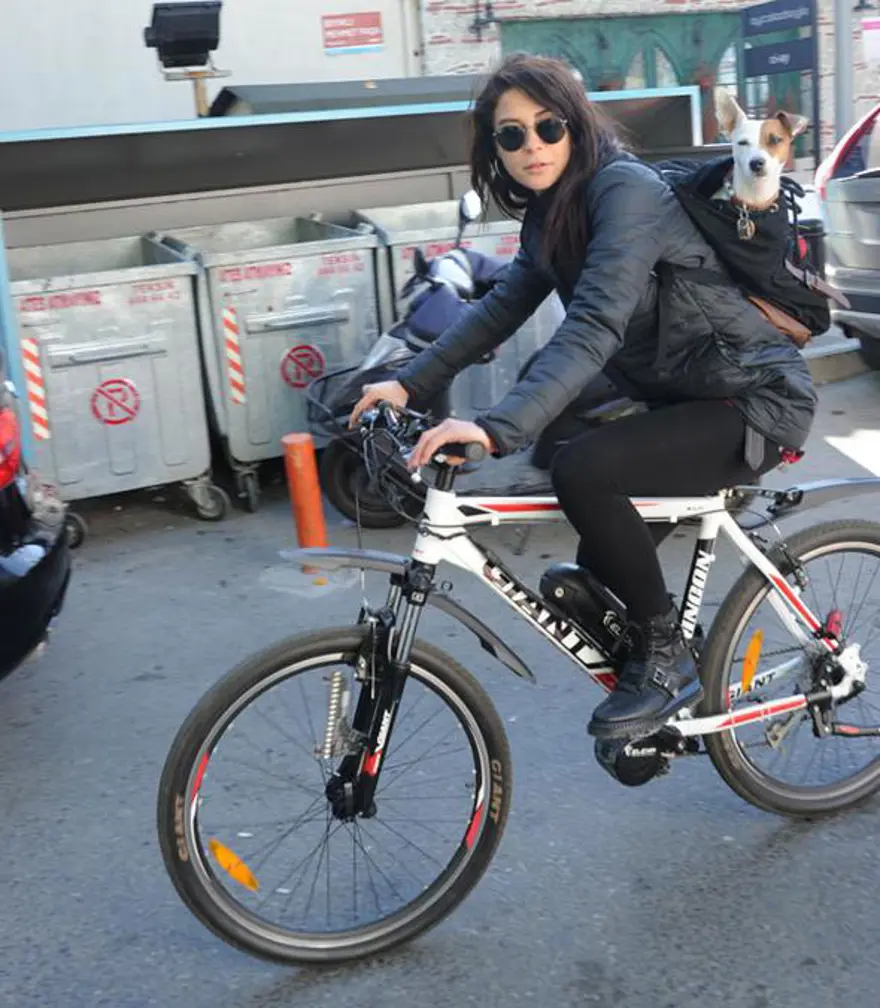 Asena Tuğal: Taksiciler almıyor 3