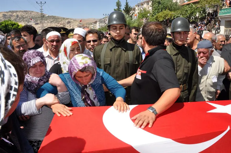 Arefe gününde tarifsiz acı 3 Arefe gününde tarifsiz acı 3