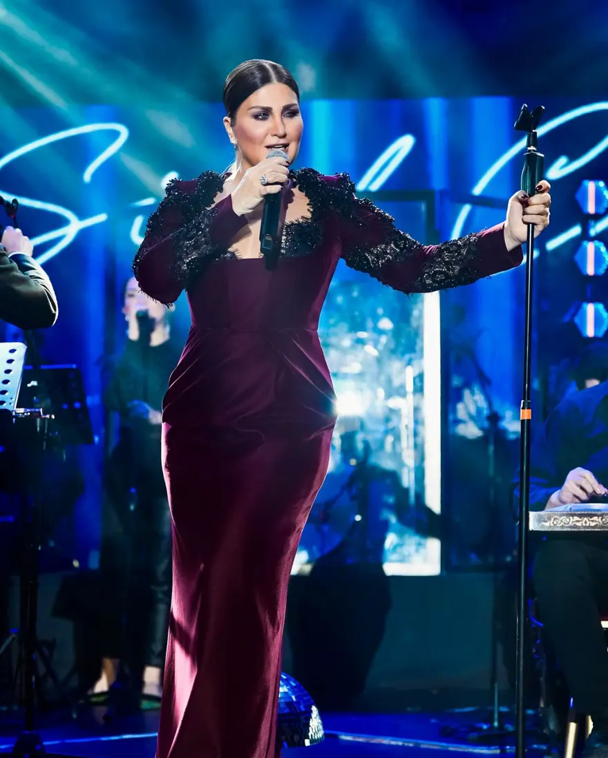 Burak Özçivit'ten yeni imaj: Tatil başlar  (Ünlülerin değişimi) 48