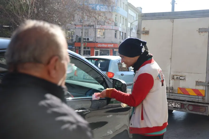 Dilenci sırrını açıkladı: İşimi severek yapıyorum 