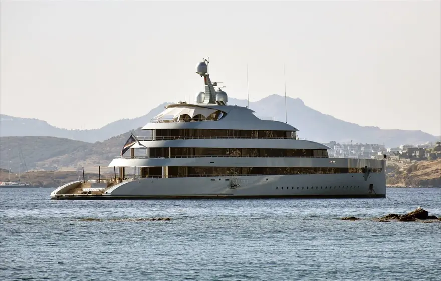 Çevre dostu mega yat "Savannah" Bodrum'da 1