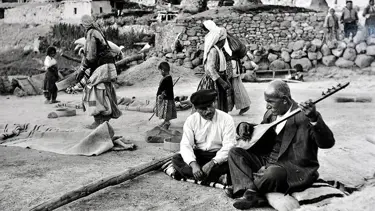 Halk ozanı Aşık Veysel aramızdan ayrılalı 52 yıl oldu: Unutulmaz eserleri hafızalara kazındı