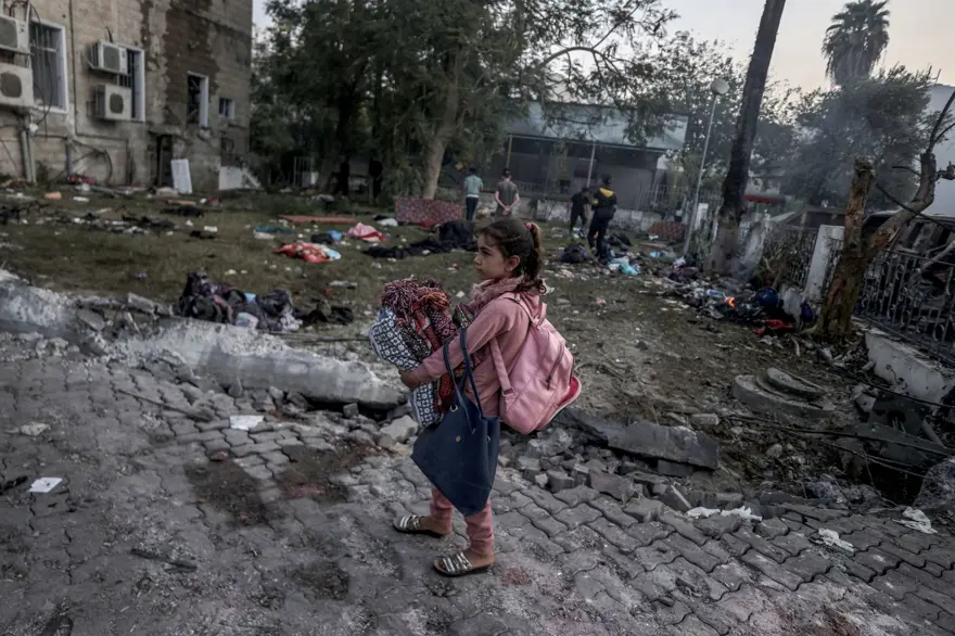 Fotoğraflarla hastane katliamı: Saldırının olduğu hastaneden yeni görüntüler 36