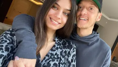 Mesut Özil ve Amine Gülşe'nin ikinci bebeği dünyaya geldi