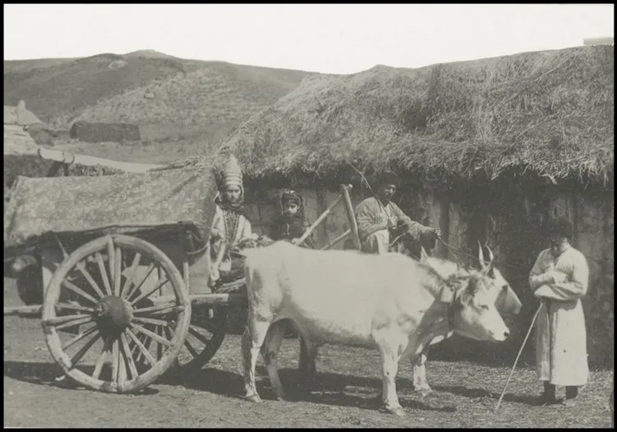 Bilim kurgu değil Türk boylarının 111 yıllık fotoğrafları. Gizemli heykeller, gelişmiş aletler, tanıdık kıyafetler (106 fotoğrafla gizemli Türk tarihi) 50