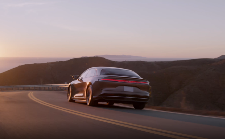 Resmen açıklandı: Lucid Air en uzun menzilli elektrikli otomobil oldu (Tam şarjla 836 kilometre yol gidiyor) 6