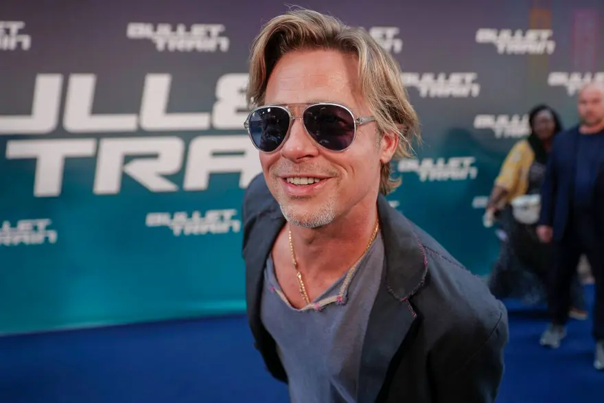 MİLYONER KOCASINDAN BOŞANDI 3