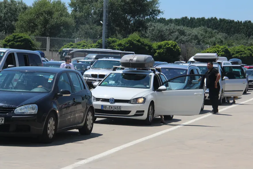 Kapıkule Sınır Kapısı'nda uzun araç kuyruğu 7