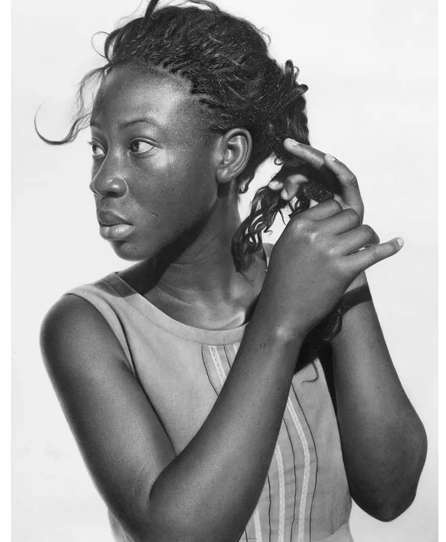 Nijeryalı sanatçının gerçeküstü resimleri 19