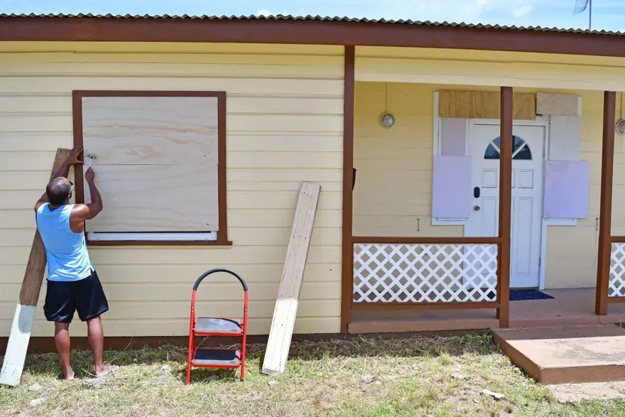 Atlantik kasırga sezonunun ilk kasırgası Beryl oldu 3