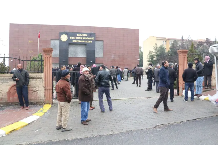 İş kurası ertelenince tepki gösterdiler 5