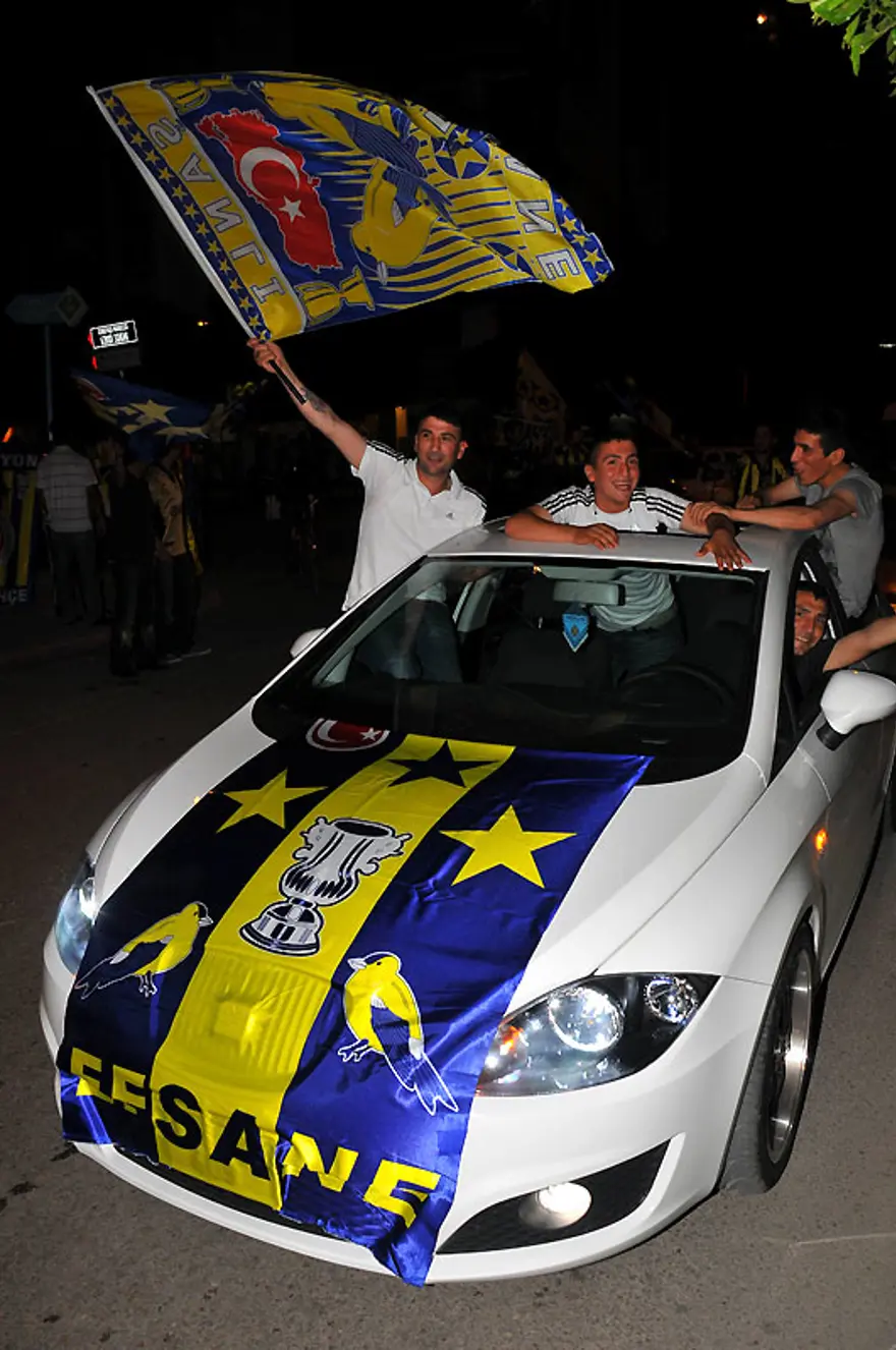 Her yer sarı lacivert 20