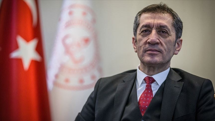 Bakan Selçuk: Çocuklarınızın şifrelerini bilin