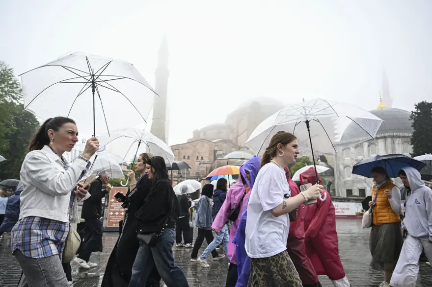 Yağmur geri döndü; bu üç güne dikkat! Su baskını tehlikesi var 