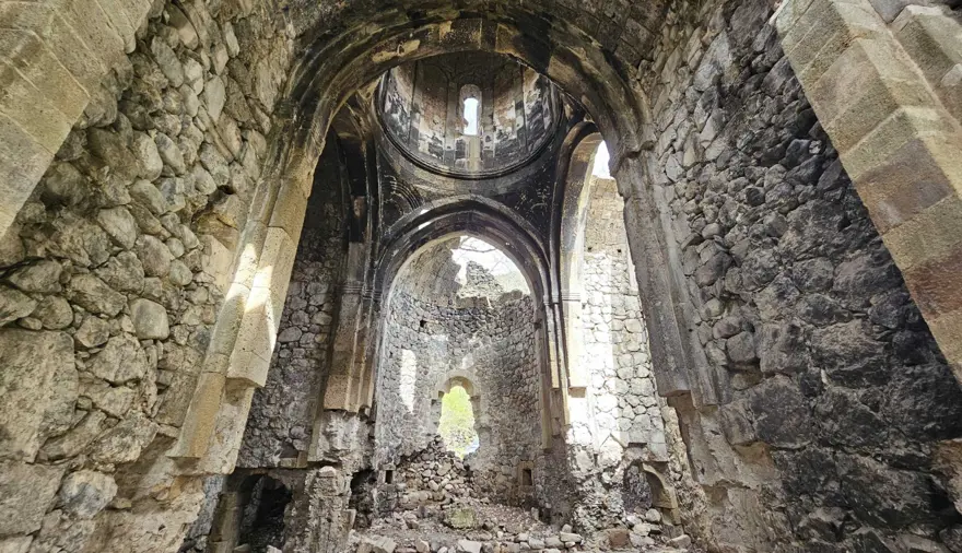 Artvin'deki Rabat Manastırı ilgi çekiyor: İçinde gizli geçitler var 3