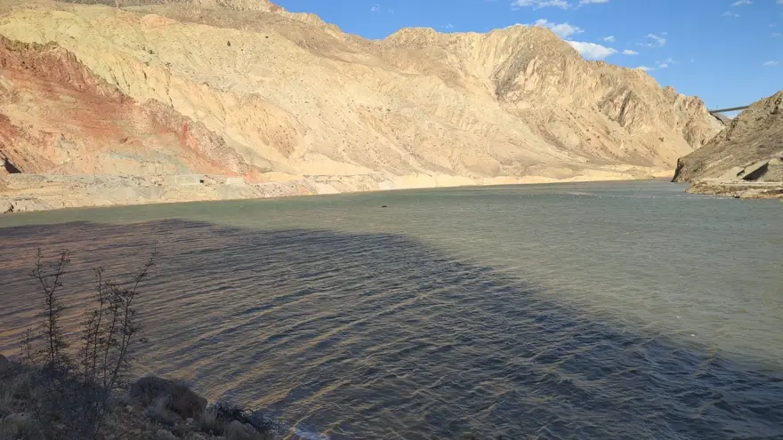 Yusufeli'de baraj suları Erzurum sınırına dayandı 1 Yusufeli'de baraj suları Erzurum sınırına dayandı 1