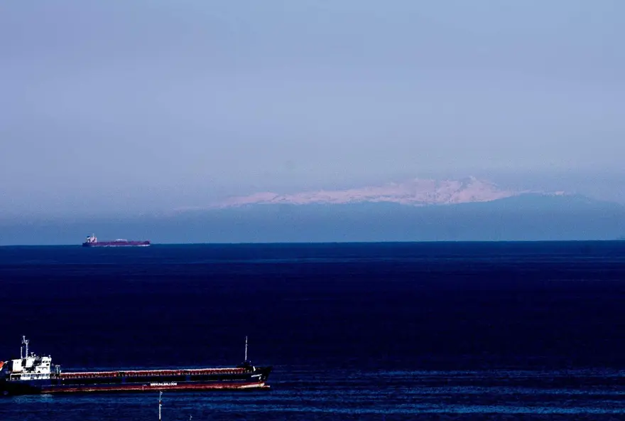 Tekirdağ'dan Uludağ'ın karlı zirveleri görüntülendi 7