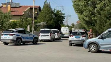 Annesi ile ablasını bıçaklayıp intihar girişiminde bulundu
