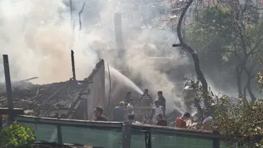 Başkentte korkutan yangın: 8 gecekondu küle döndü