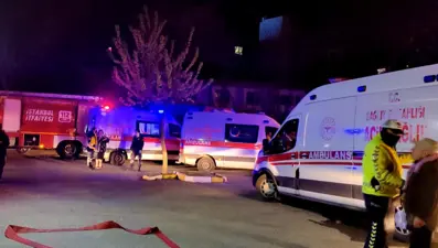 Maltepe'de huzurevinde yangın: 24 kişi hastanelik oldu