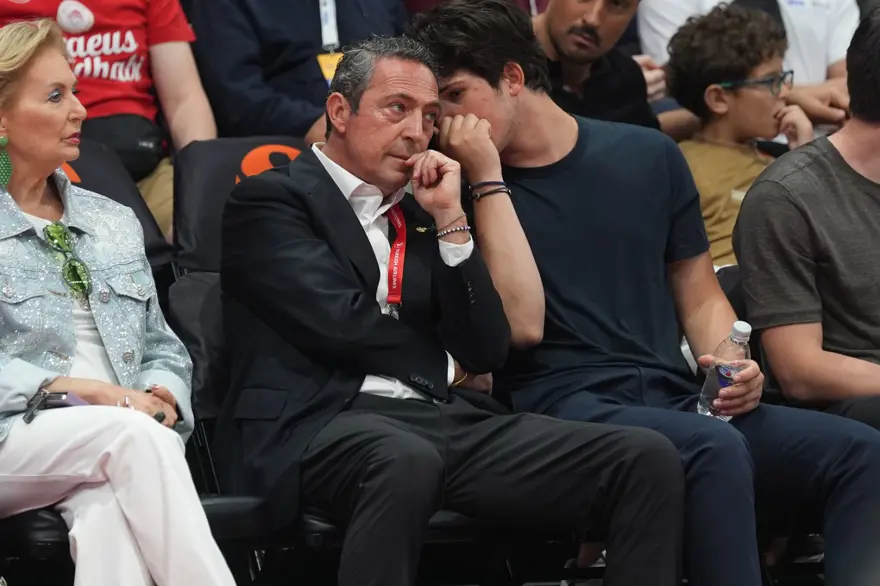 Fenerbahçe Beko'nun son topunun ardından gözyaşları: Ali Koç ve o an! 7