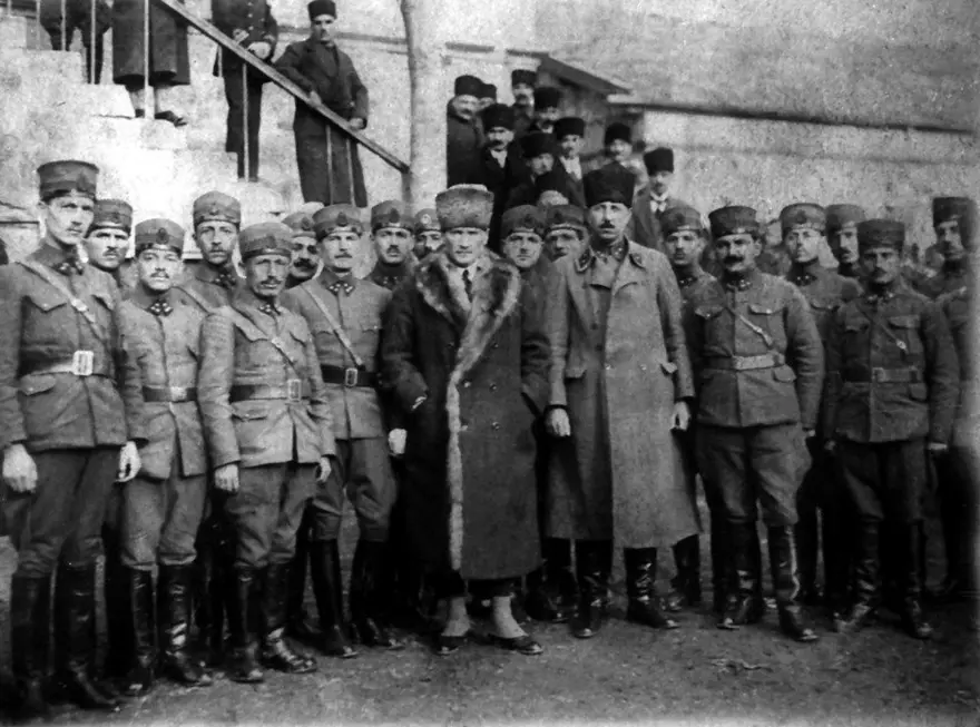 Cumhuriyet 102 yaşında! Dijital restorasyonla yenilenmiş 100 Atatürk fotoğrafı 48