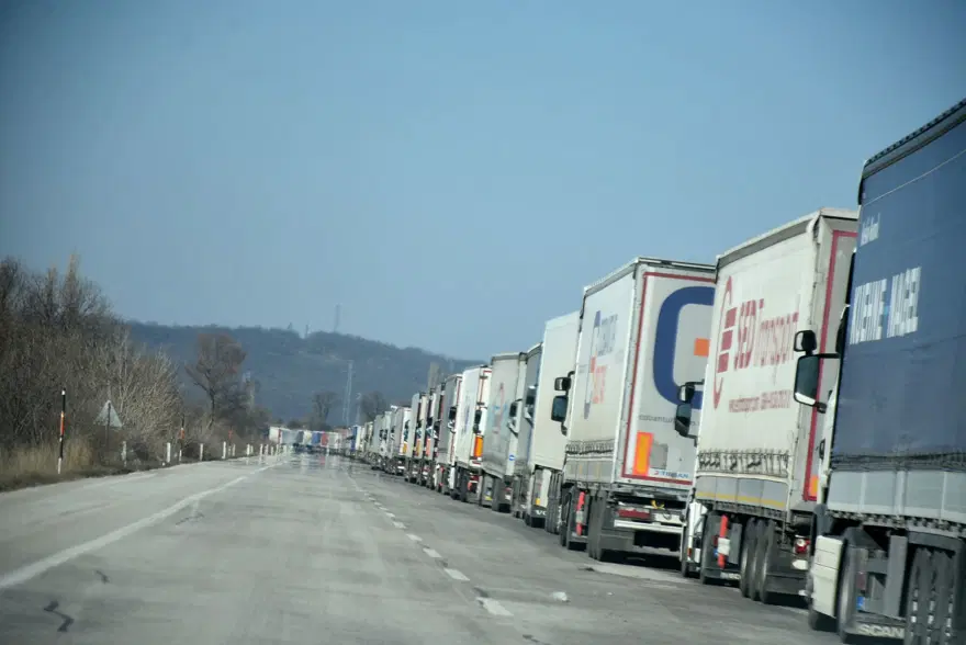 Hamzabeyli Sınır Kapısı'nda 10 kilometre TIR kuyruğu 11