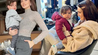 Kerem Özçivit'ten annesi Fahriye Evcen'e poz