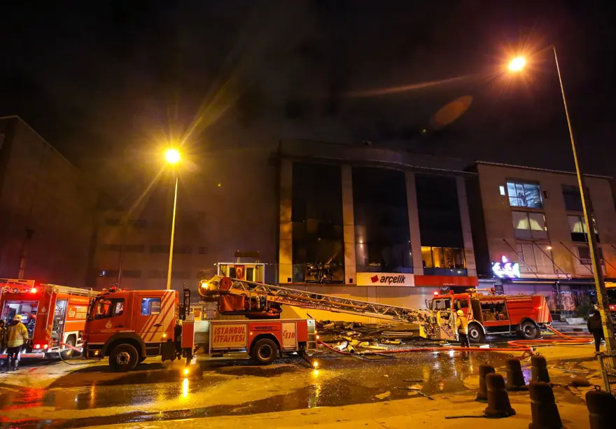İstanbul'da iş yeri yangını 6