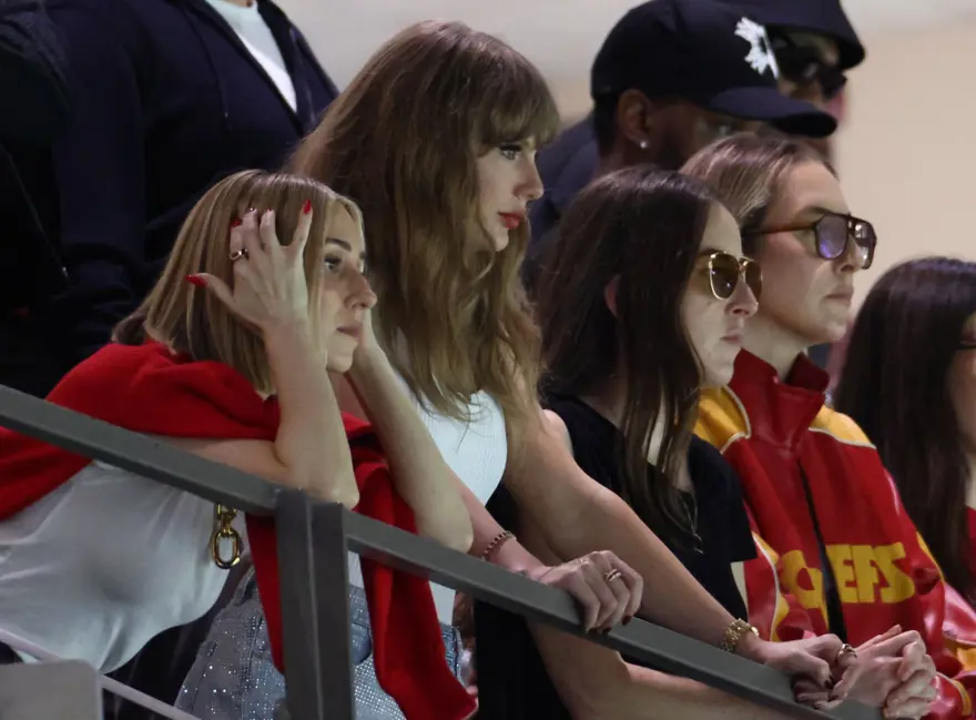 Dünyaca ünlü yıldızların akın ettiği Super Bowl'da şampiyon belli oldu 22