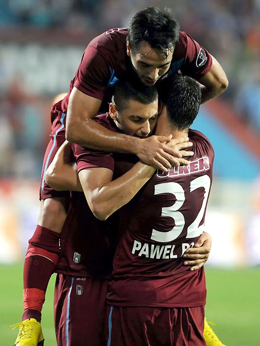 Trabzonspor, Burak Yılmaz ile siftah yaptı 11