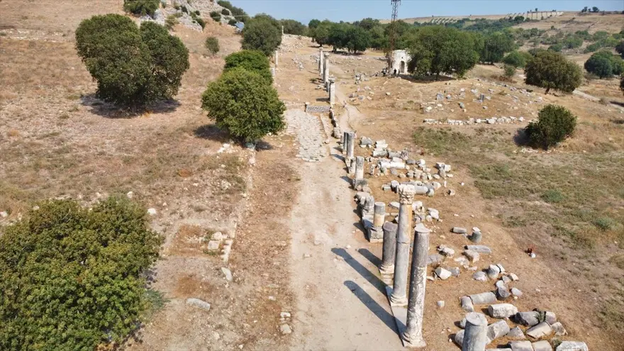 Çukurova'nın Efes'i Kastabala Antik Kenti adım adım gün yüzüne çıkıyor 2 Çukurova'nın Efes'i Kastabala Antik Kenti adım adım gün yüzüne çıkıyor 2
