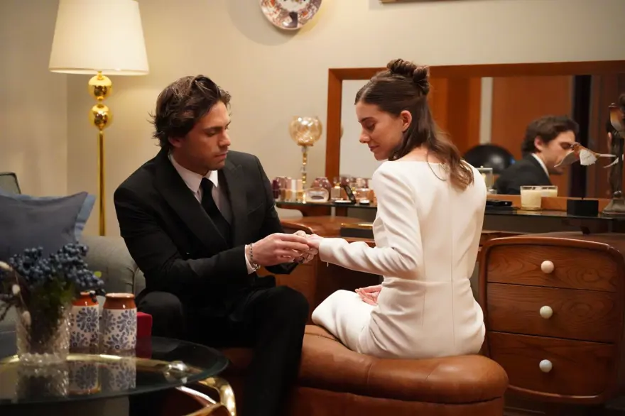 Yalı Çapkını oyuncuları kapak yıldızı oldu: Bu Suna'nın kendini bulma yolculuğu 1