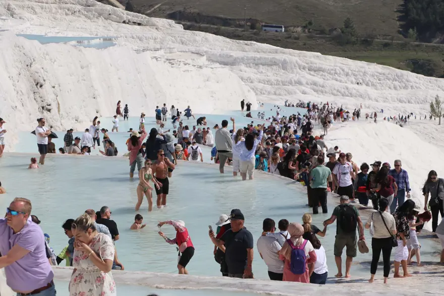 Pamukkale'de bayram yoğunluğu 1