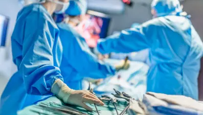 Kalbindeki tümör robotik cerrahiyle çıkarıldı