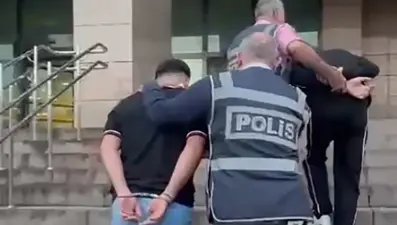 İzmir'de motosiklet hırsızları tutuklandı