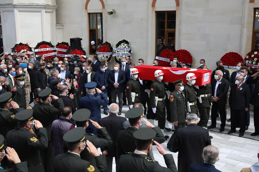 Şehit Pilot Burak Gençcelep'e veda 8