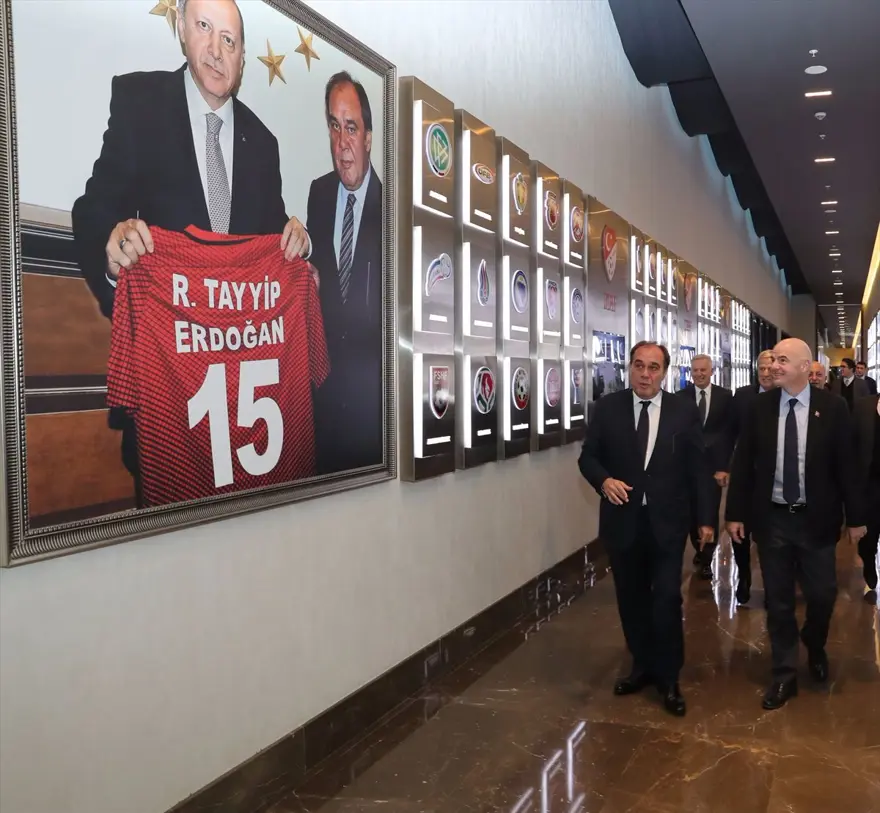 FIFA Başkanı'ndan TFF'ye ziyaret 4