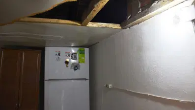 Evi çökmek üzere olan kimsesiz kadına yardım eli uzatıldı