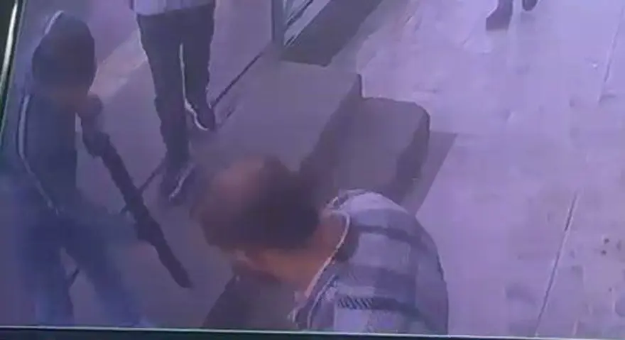 Sokak ortasında pompalı tüfekle saldırdı 3