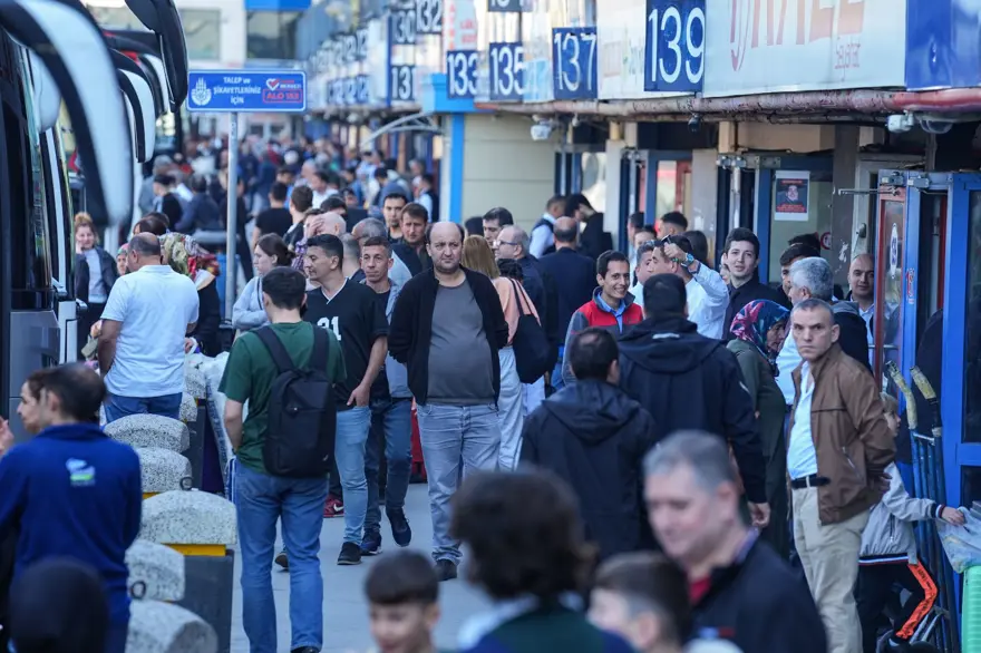 İstanbul Otogarı'nda bayram yoğunluğu 4