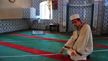 Genç imam 67 yıllık hatayı düzeltti