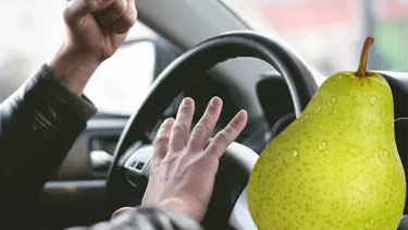 Trafikte tartıştığı sürücüye armut attı: Yargıtay silah saydı
