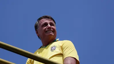 Bıçaklı saldırı peşini bırakmıyor: Bolsonaro'ya 12 saatlik ameliyat