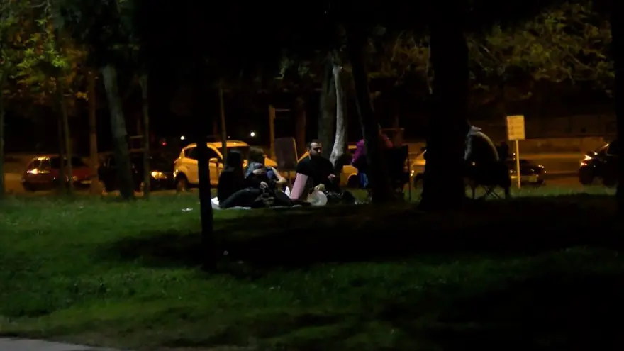 Kartal Sahili’nde yasağa rağmen piknik yaptılar 1