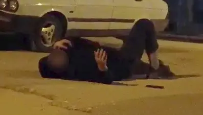 Maddenin etkisiyle yığılıp kaldı