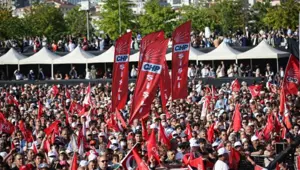 CHP'de İstanbul mitingi heyecanı CHP'de İstanbul mitingi heyecanı