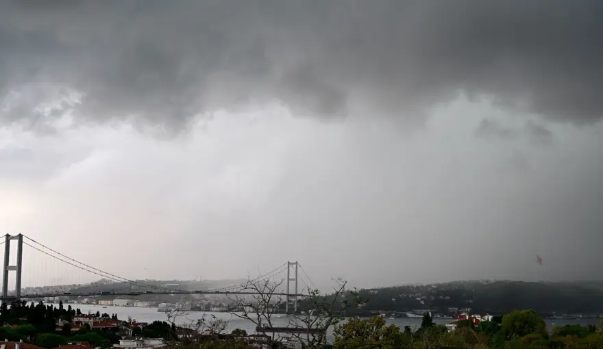Meteoroloji’den Marmara ve Ege’nin kuzeyi için sağanak yağışuyarısı (Bugün hava nasıl olacak?) 