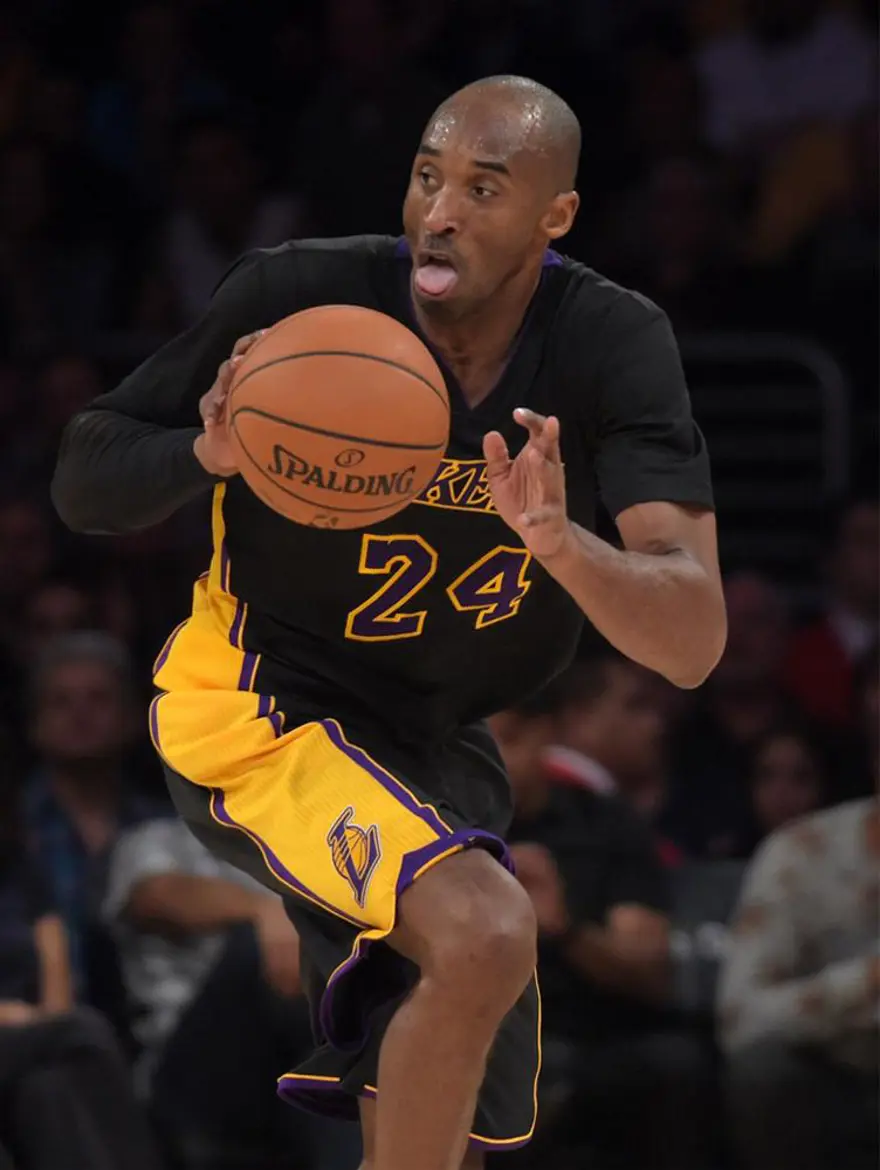 Kobe herkesi haşladı 